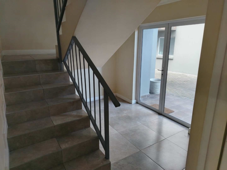 3 Bedroom Property for Sale in Heuwelkruin Western Cape